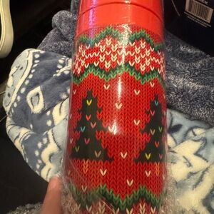 Universal XL Red Sweater pattern Frost Buddy